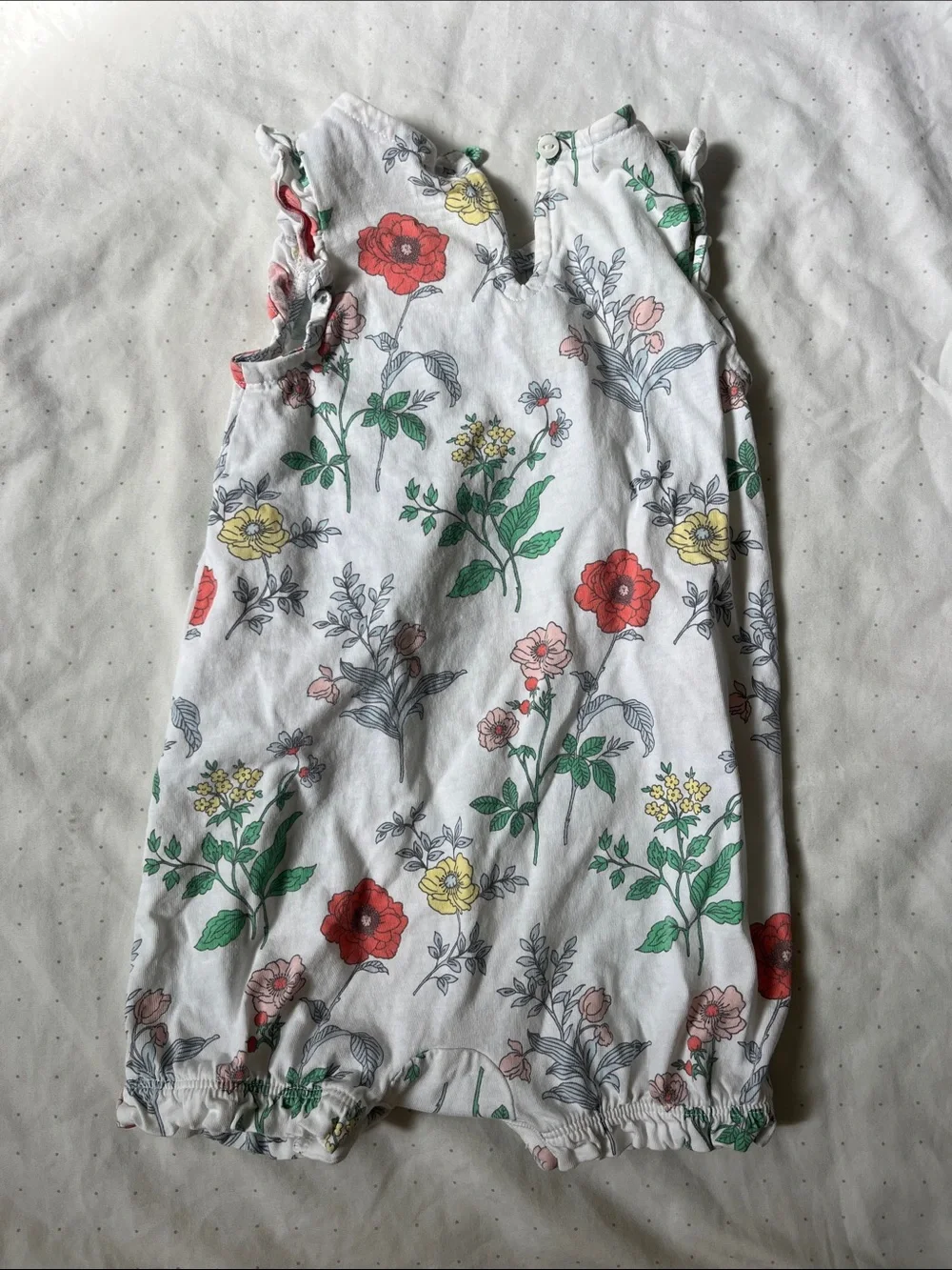 GAP lightweight white